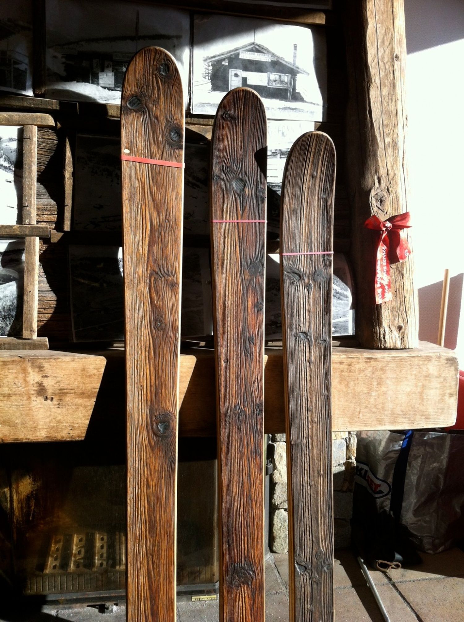 Vieux bois et nouveaux skis
